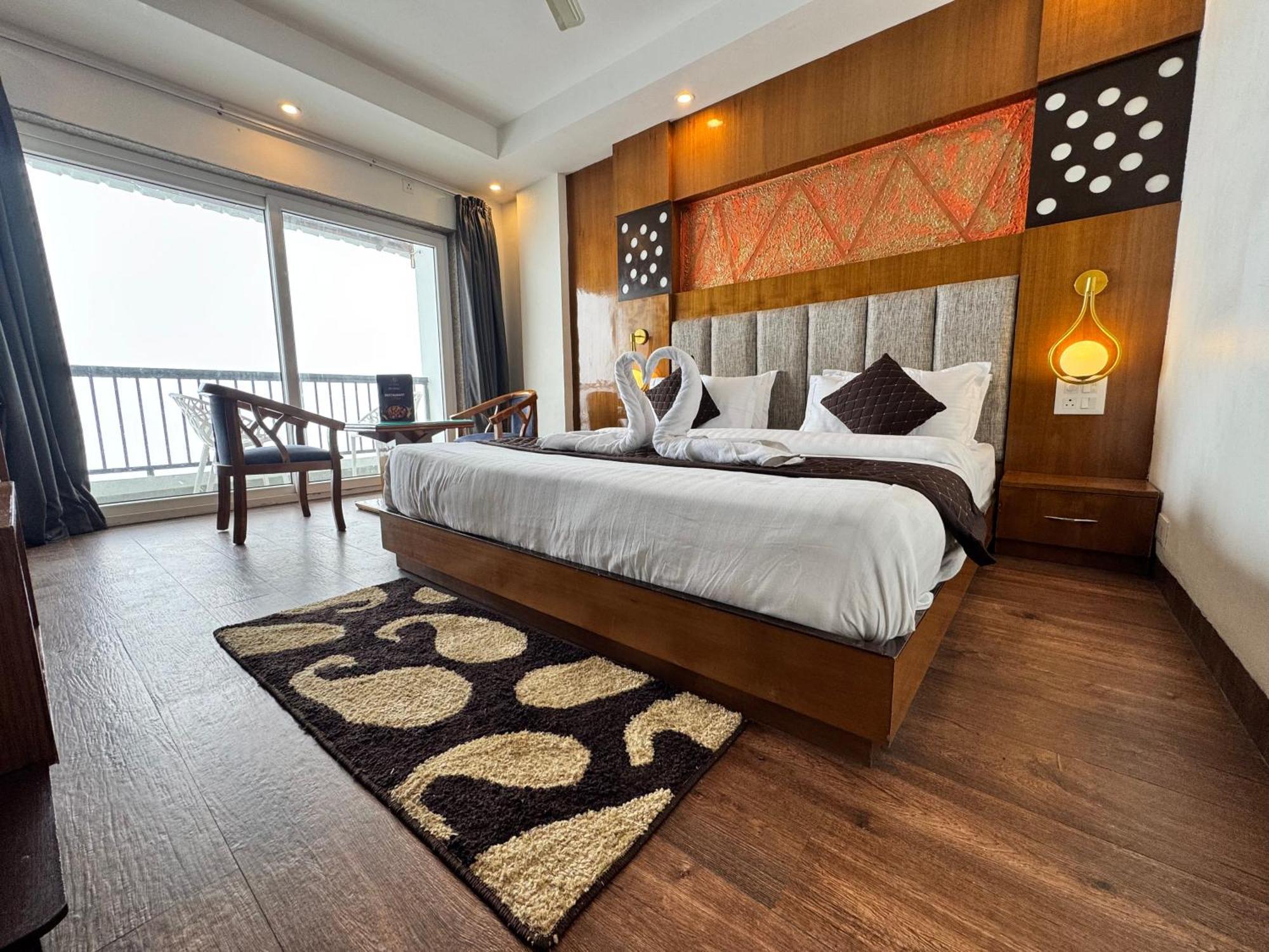 Ab'S Abode-A Boutique Hotel Массури Экстерьер фото